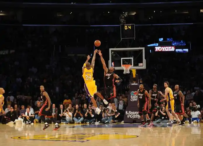 科比单打能力到底有多强?同时期无人能出其左右!