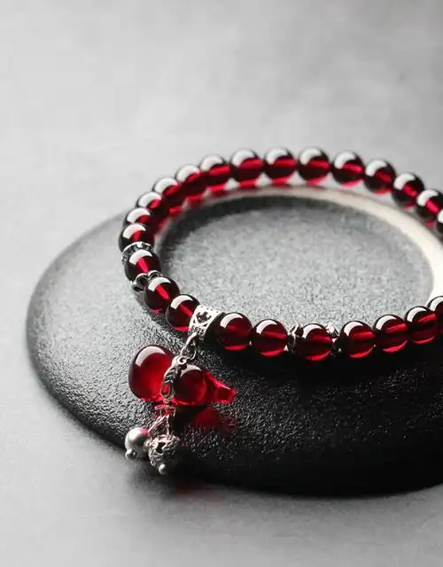 丹普天然酒红石榴石手链女单圈本命年银手串水晶情人节生日礼物 其他