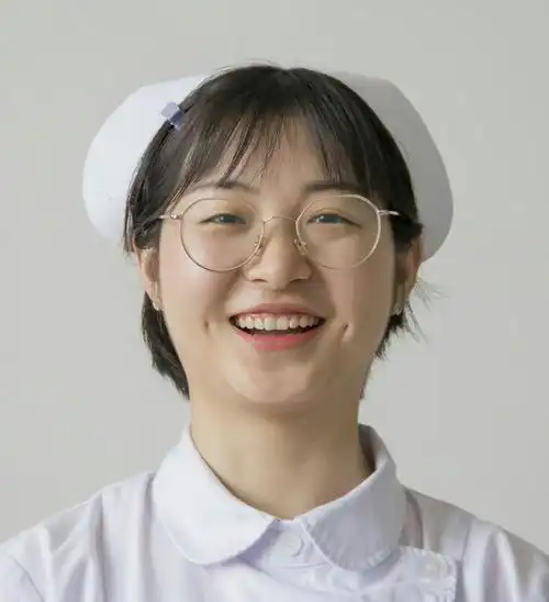 祖国70华诞,池医70最美笑脸