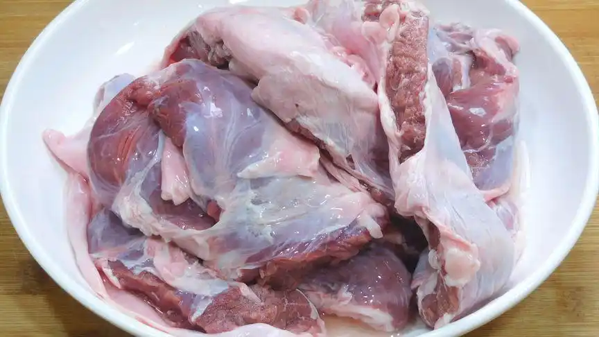 猪身上最特别的一块肉,又名罗汉肉,下饭又下酒,做一大盘不够吃