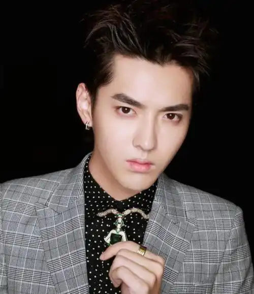 吴亦凡妈妈发文强调受害人和儿子谈过恋爱放话要继续申诉