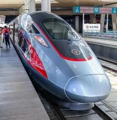 西成高铁今日迎来"复兴号" 汉中可见"金凤凰"了!