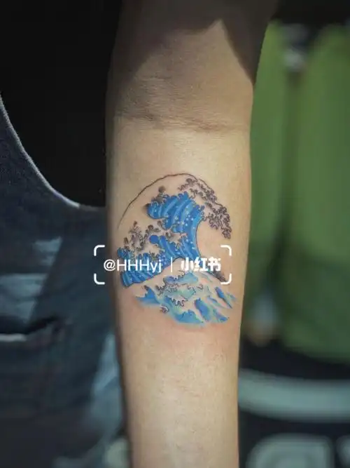 浮世绘纹身神奈川冲浪里
