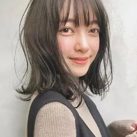 日系层次中长发 修颜有气质少女感get