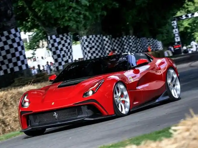 法拉利f12 trs也是定制车