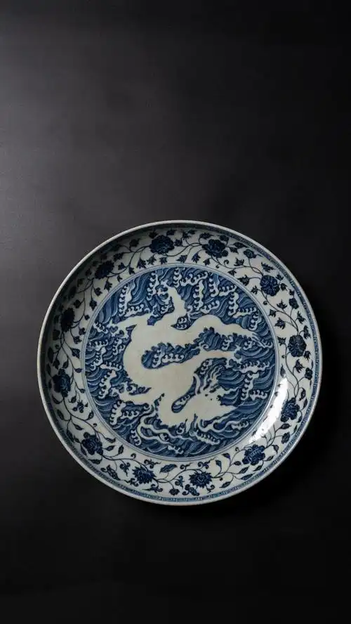 永乐青花留白龙纹盘