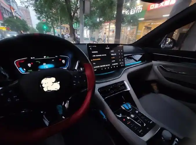 看内饰猜车这档把好q啊