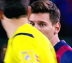 足球明星梅西噘嘴调皮gif动图_动态图_表情包下载_soogif