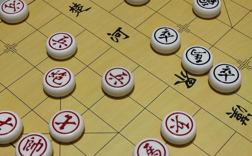 象棋里象可不可以过河?