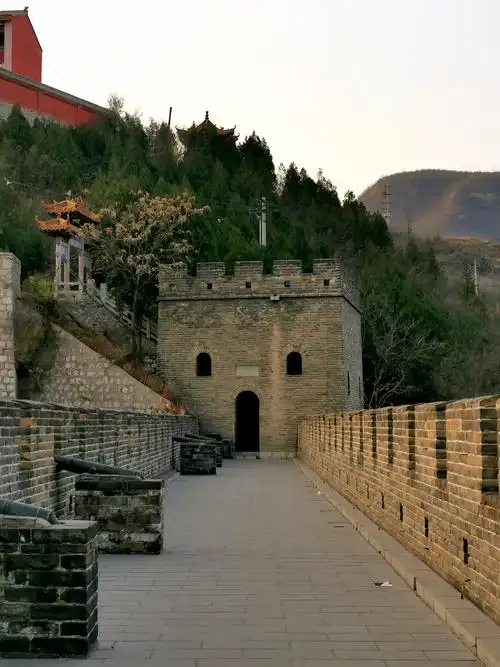 10           摄影地点:阳泉固关长城          摄影内容:固关长城