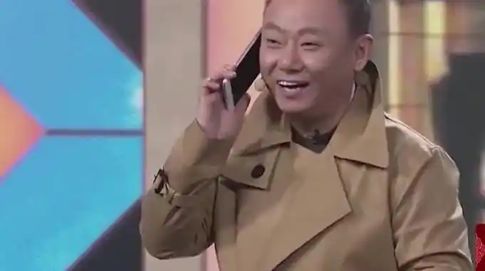 郭冬临卖煎饼果子不料正闹离婚的老婆要吃下一秒绝了