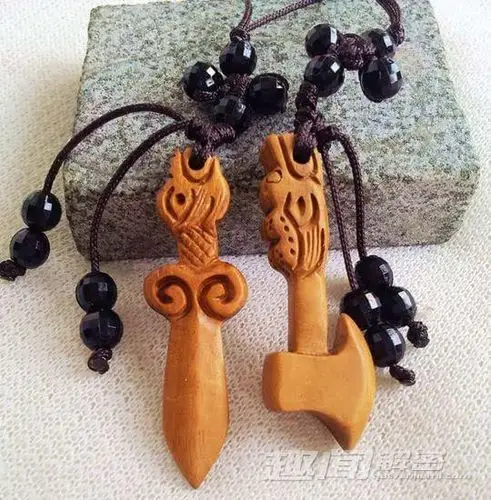 十大辟邪神物--狗牙狗儿夜间狂吠,必定看到了人看不见的东西,狗却可以