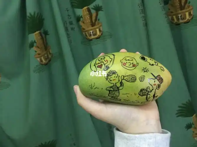芒果上的画