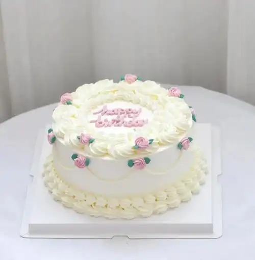 8寸简约风生日蛋糕