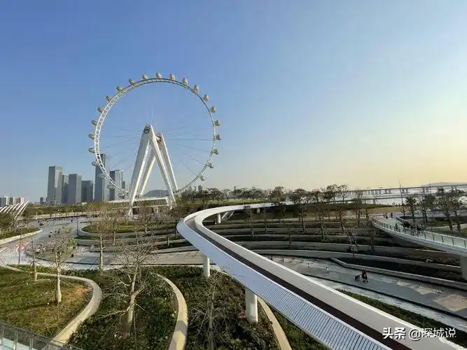 深圳新地标"欢乐港湾"人气高,工作日下午来的人也不少