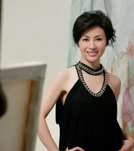 图周瑛锋老公王益家庭背景曝光一只股票赚了数百万