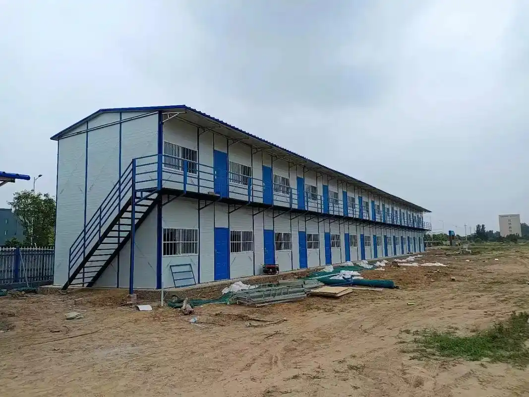 淄博小型活动板房厂家地址,选昊杰钢结构工程,厂家发货,价格美 - 抖音