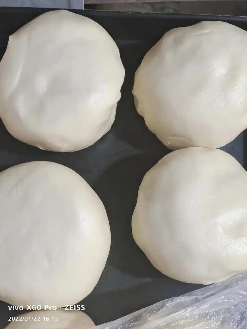 纯手工核桃馅酥皮白饼 飘香四溢 - 抖音