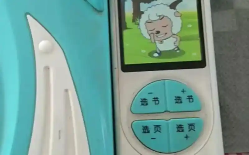 步步高点读机:小朋友的学习神器78(ps我哥没用过几次)