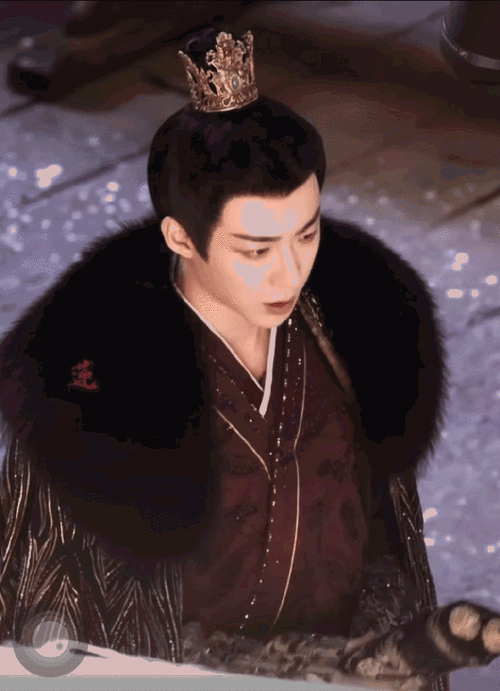 刘宇宁出道以来,为人低调谦卑,在演员和歌手这两个职业中都做的非常