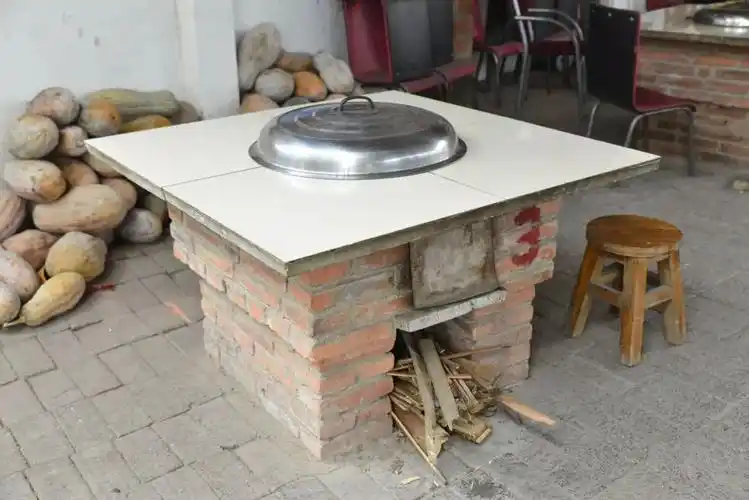 河西陈老大柴火鸡表示不服,吃过我家再说!_土灶