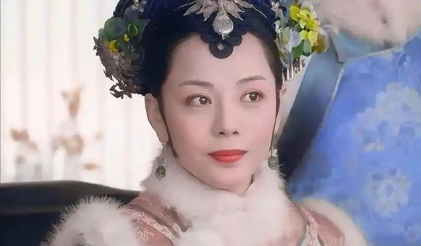 杨紫嫣:端庄的敬妃,可爱的香香公主,却最想演不正经的女人_陈家洛