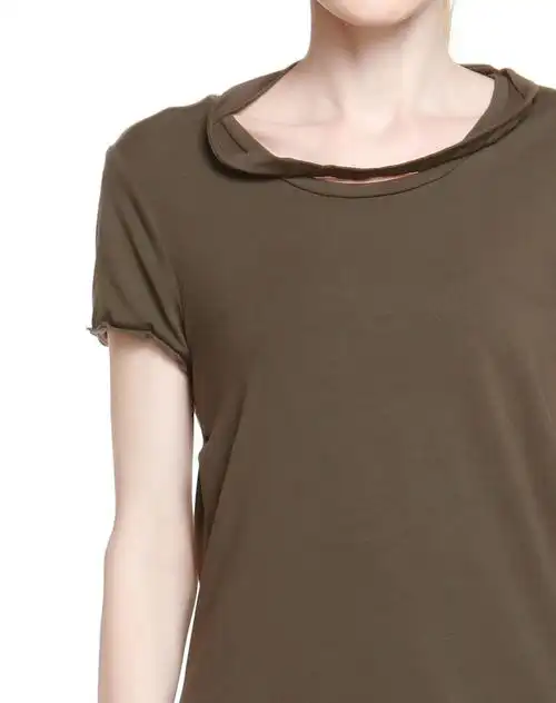 深灰绿色简约淑女短袖针织t恤