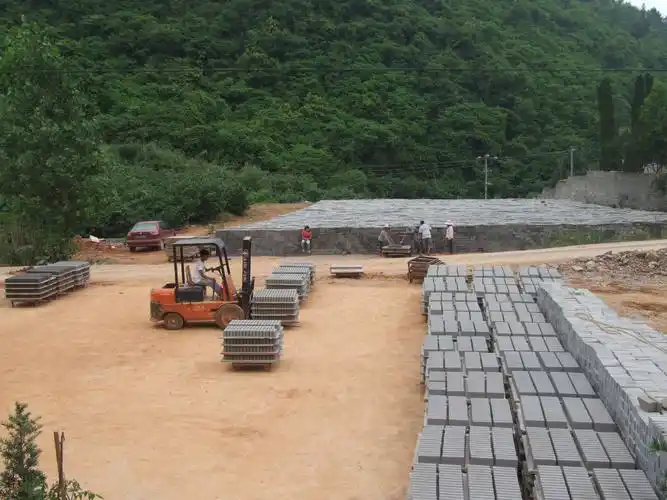 华锐水泥砖厂