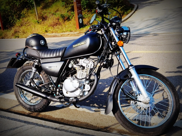 豪爵铃木gn125改装轻复古太子1