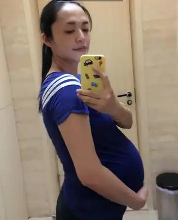 姚晨孕肚获周星驰徐克"加持" 网友调侃宝宝赢在起跑线上