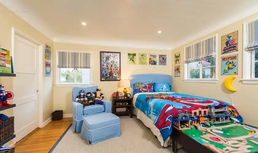 下载  分享 新浪微博qq空间微信您当前的位置 :  男儿童房卧室装修