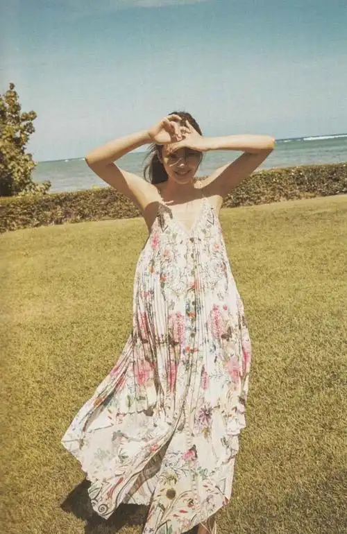 jennie金智妮夏威夷写真曝光 私服穿搭气质满分超带感「组图」