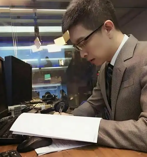 朱广权上半年最后一条段子是什么梗段子手朱广权说了什么