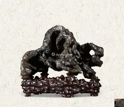 1357 清 "幻玲珑"灵璧石