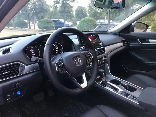 本田雅阁2021款15t自动豪华星空限量版国Ⅵ