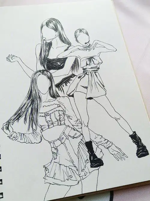 线性人物速写手绘 朴彩英rose