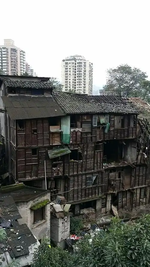 这栋老房子才是我记忆中的重庆
