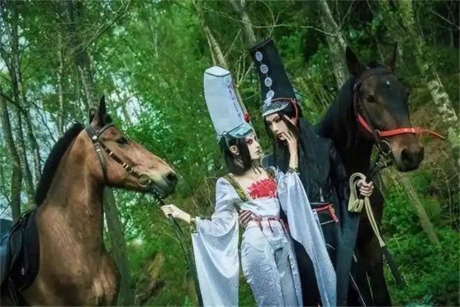 "黑白无常"生前是何人?明白他们的身份,你会改变对二人的想法