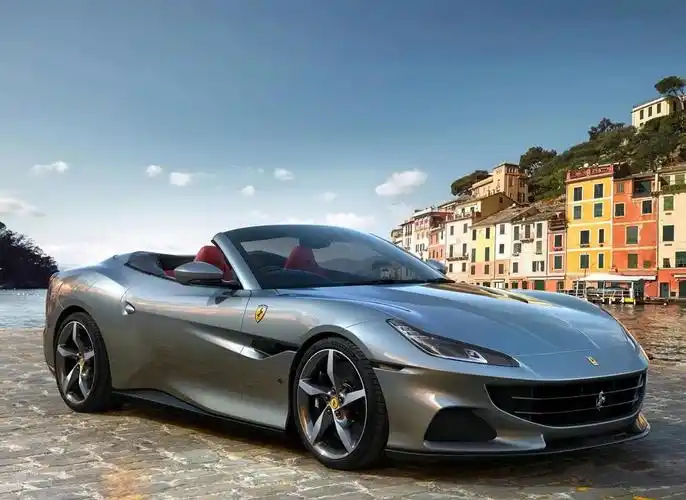 法拉利新跑车亮相,性能升级!