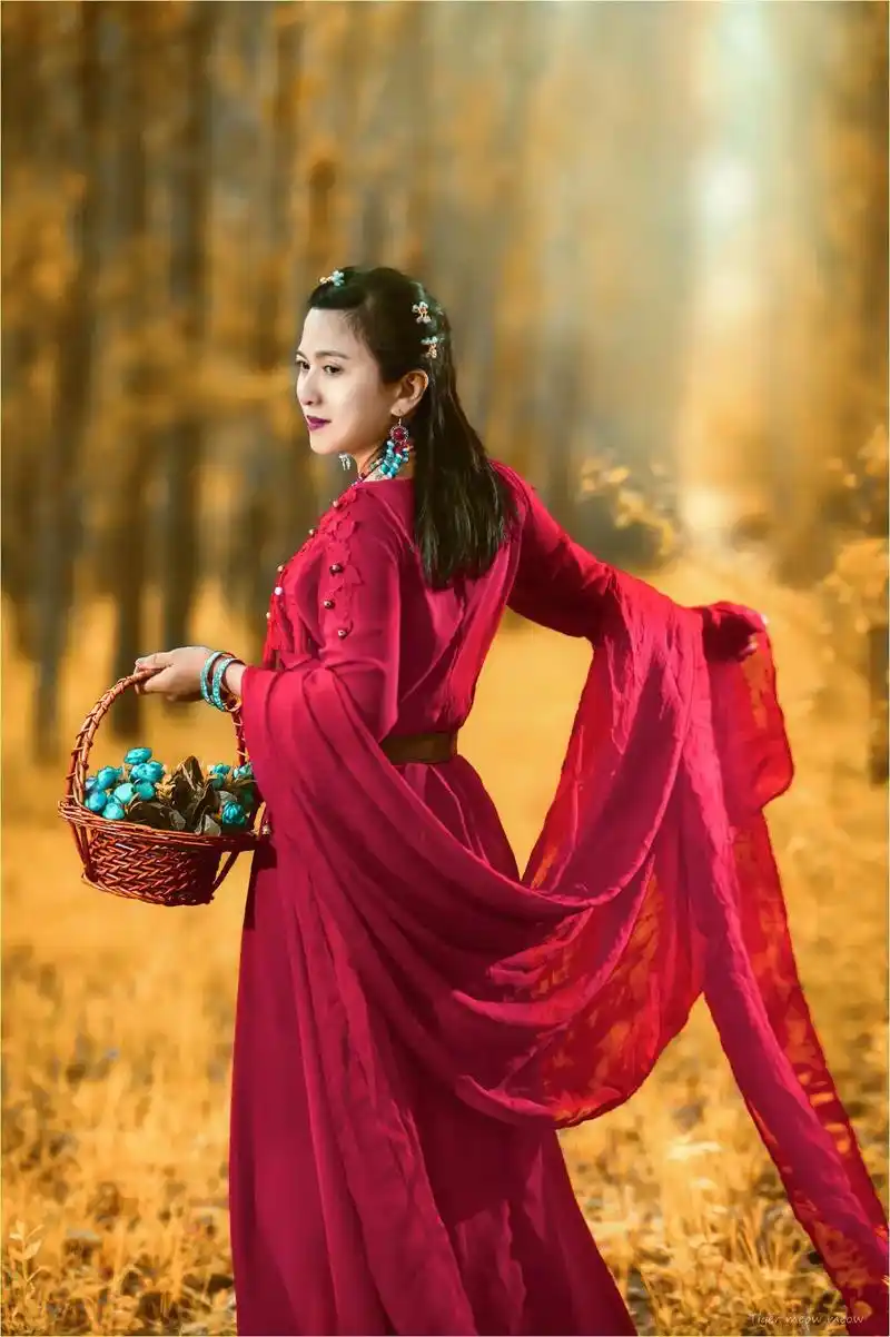 唯美人像摄影#异域风情万种#拍摄精彩瞬间  摄影/后期:老 - 抖音