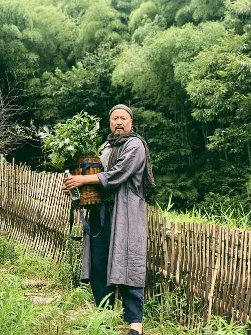 国家一级演员牛飘拍摄电视剧早安故宫现场照片