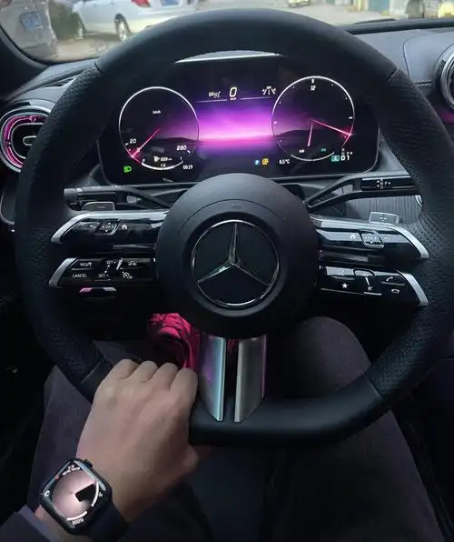 奔驰c260l 个人出 白车黑膜选柏林