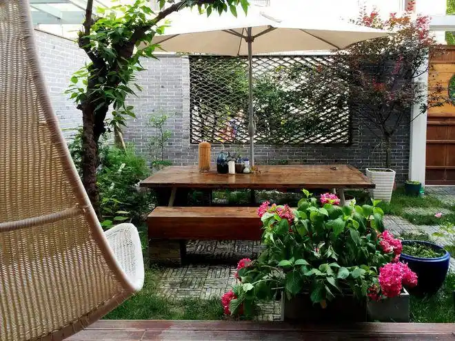 50㎡庭院花园设计案例家里有院子别浪费把它装成花园吧