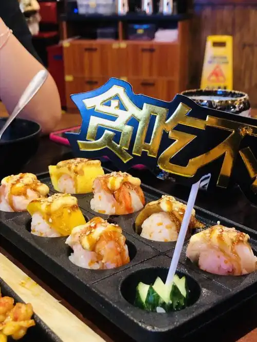 排长龙的小川料理真的有那么好吃吗