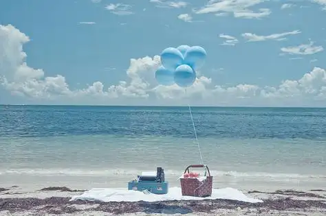 将微笑永远挂在脸上唯美意境的空间素材