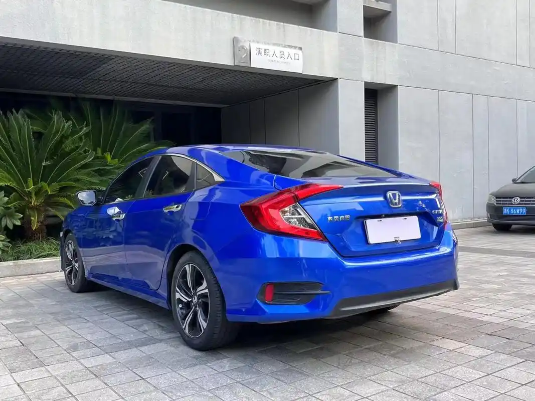 5t自动尊贵版,(新车15.本田思域1.5t自动 - 抖音