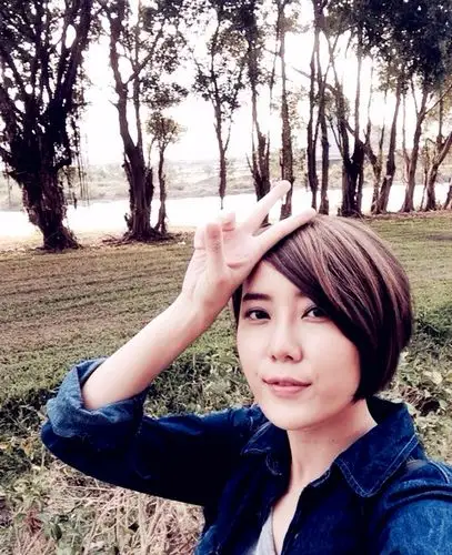 蔡芷纭,艺名寒,台湾影星