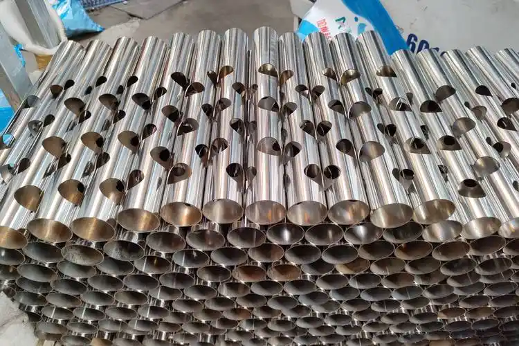 加工灯饰管材都用这款激光切管机,精度高速度快_管材_精度高_激光