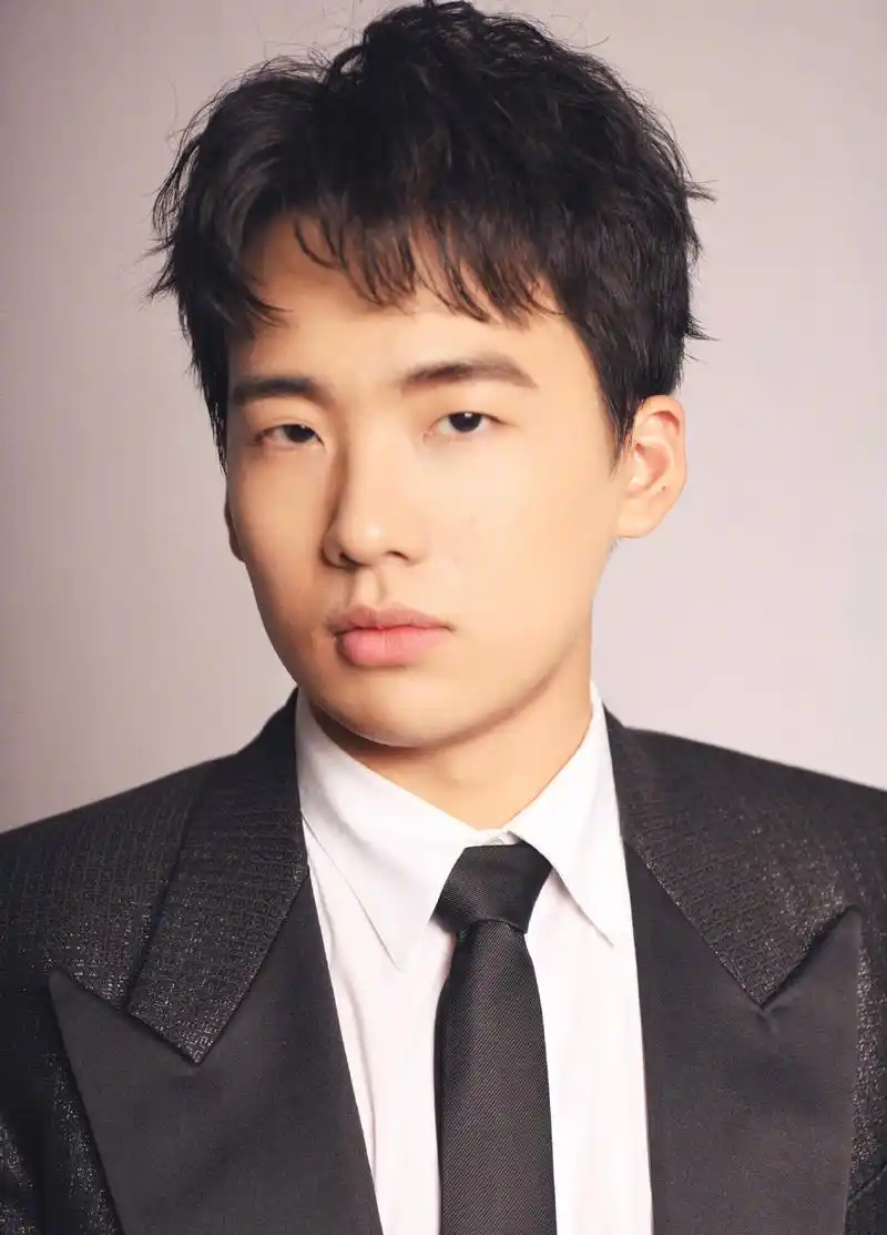 郭麒麟给于谦写了一封家书贺50岁大寿郭德纲发微博7个评价