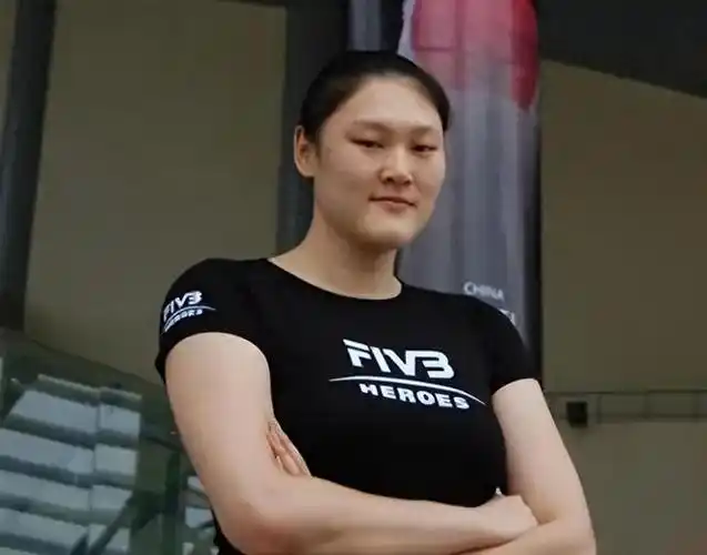 王一梅的排球生涯十分的精彩现如今生活过的很滋润